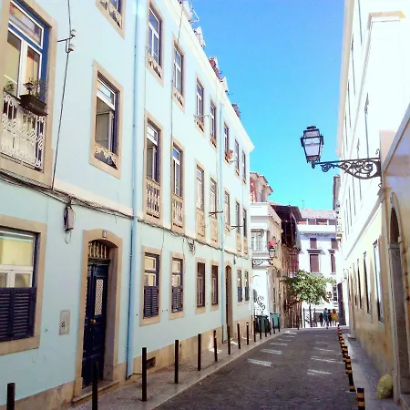 Comfy @ Chiado * Lisbona