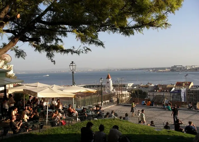 Comfy @ Chiado Apartmán